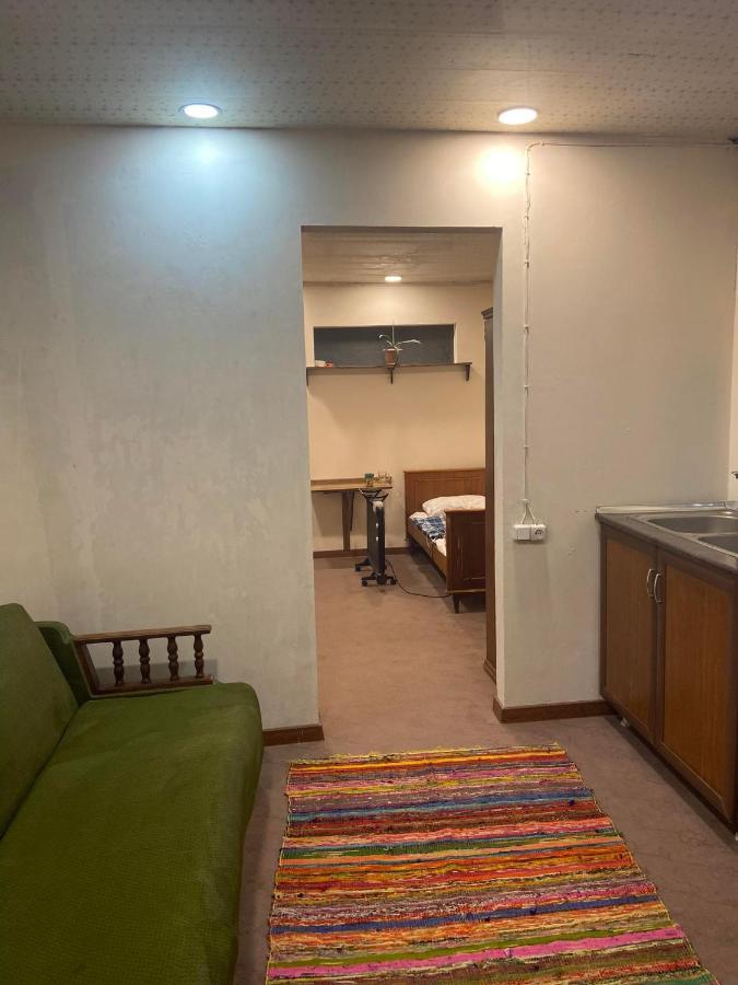 Vahe'S Corner House Hotel Ереван Екстериор снимка