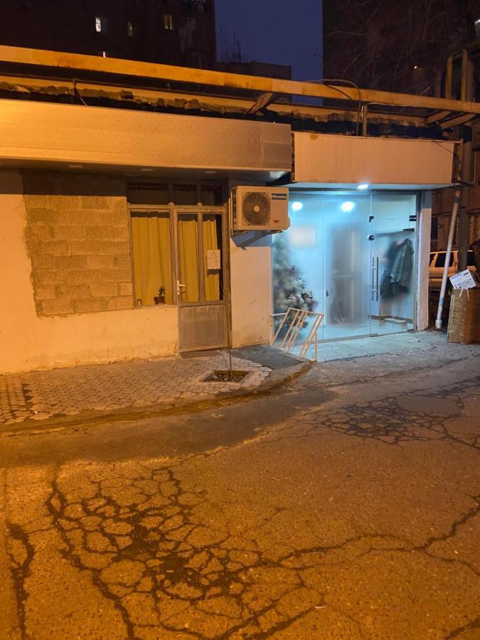 Vahe'S Corner House Hotel Ереван Екстериор снимка