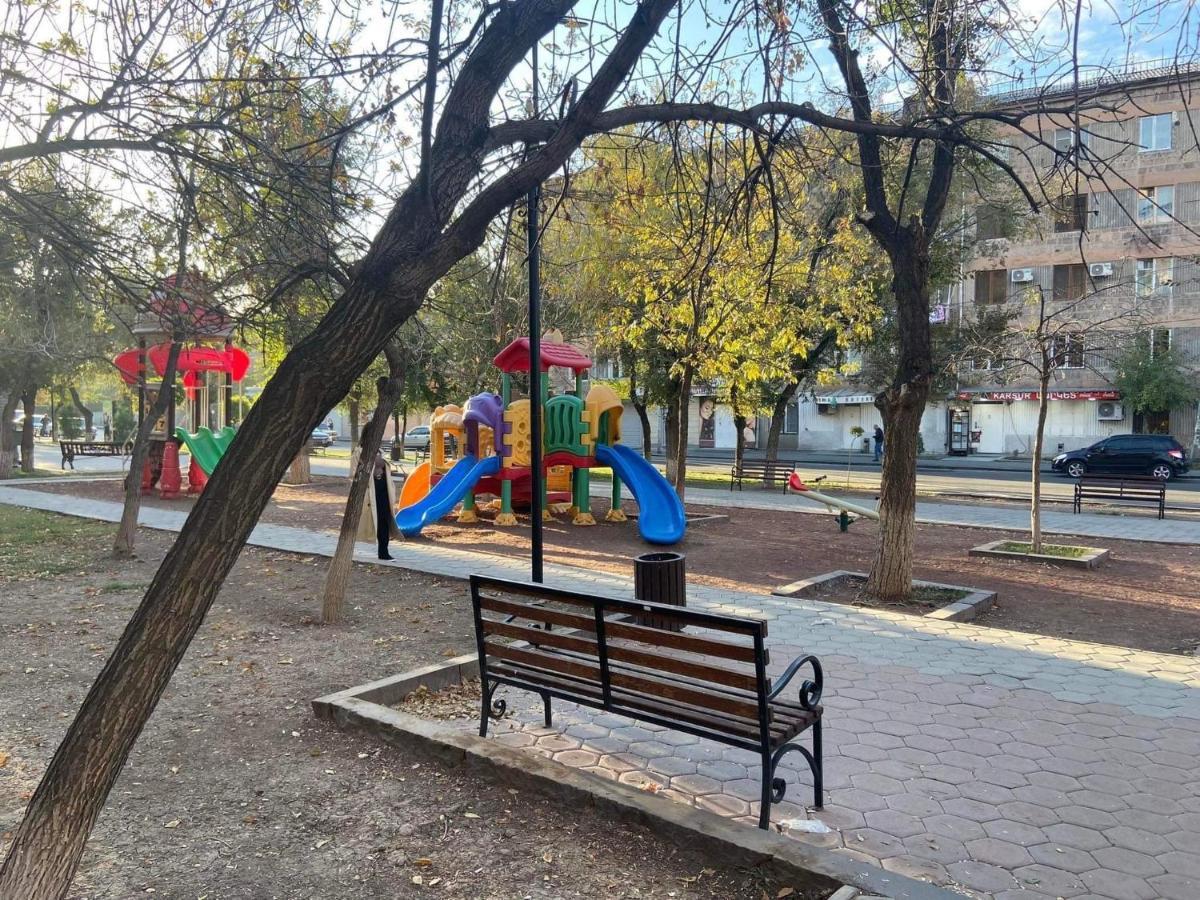 Vahe'S Corner House Hotel Ереван Екстериор снимка